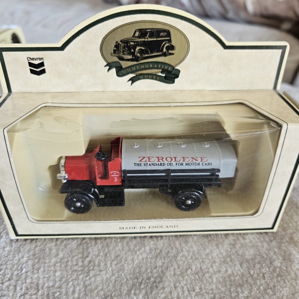 Lledo Chevron Zerolene Truck